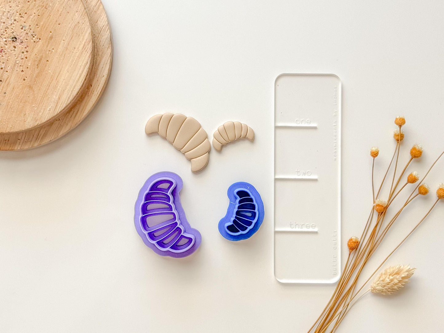 Croissant Embossed Clay Cutter | Polymer Clay Cutter | Bread Clay Cutter | Spring Cutters | Bakery Clay Cutter | Coffee Shop Clay cutter