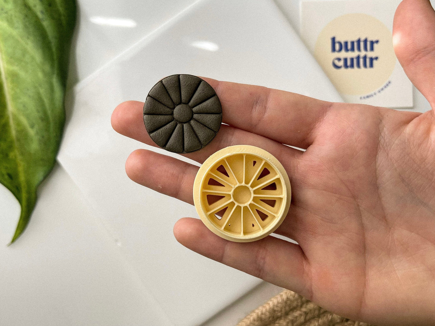 Western wagon wheel Clay Cutter