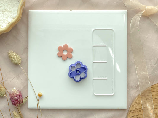 Groovy Flower Clay Cutter